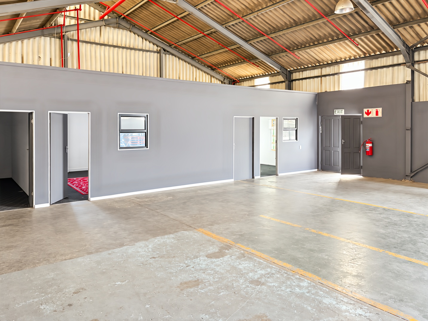 Industrial Warehouse to Rent in Triangle Farm