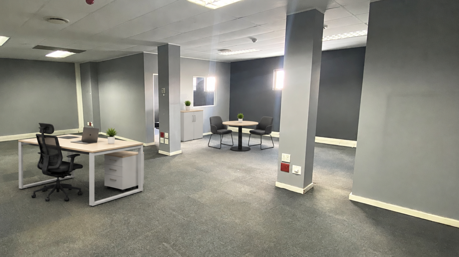 Large 10-12 person office in Isando