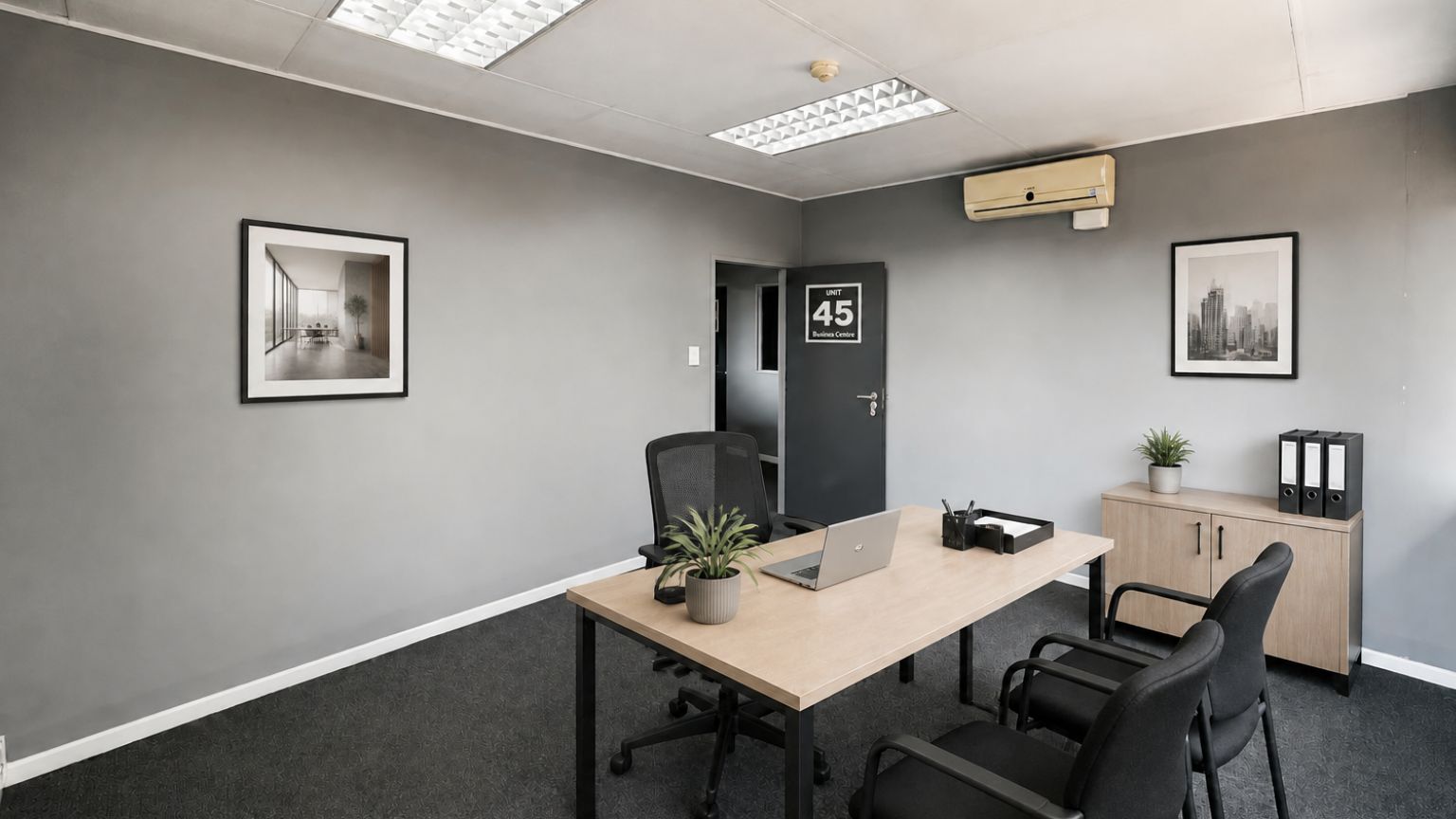 Compact office in Isando 