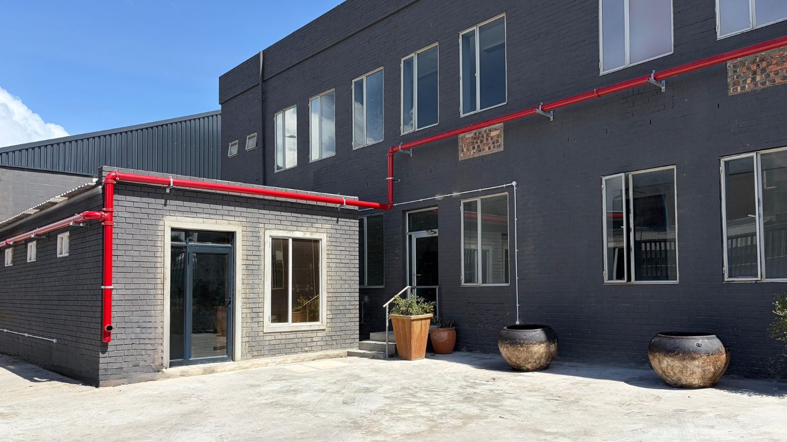 3–6 person showroom space on Auckland Street