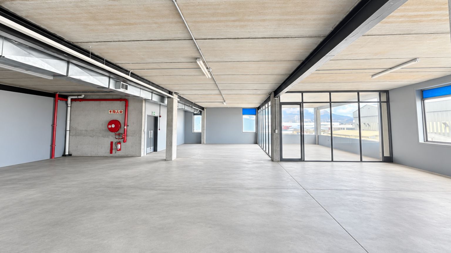 Exceptional commercial space with private balcony and mountain views