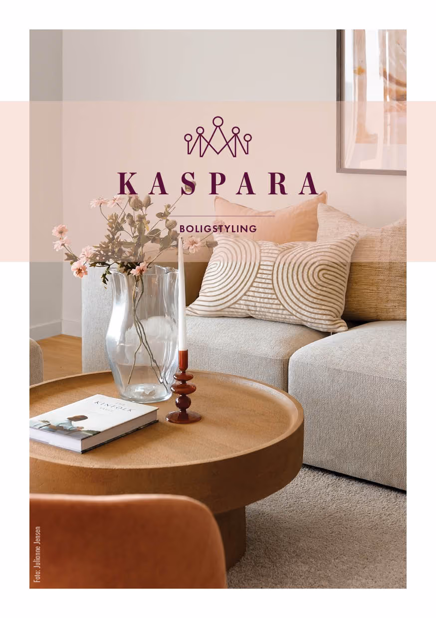 Folder med informasjon om tjenester hos KASPARA Boligstyling & Interiørdesign. 