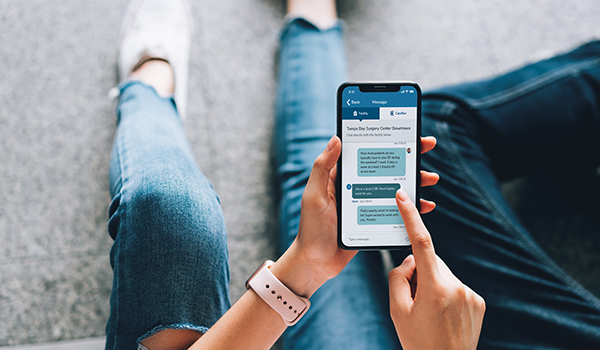 messaging feature in carerev app