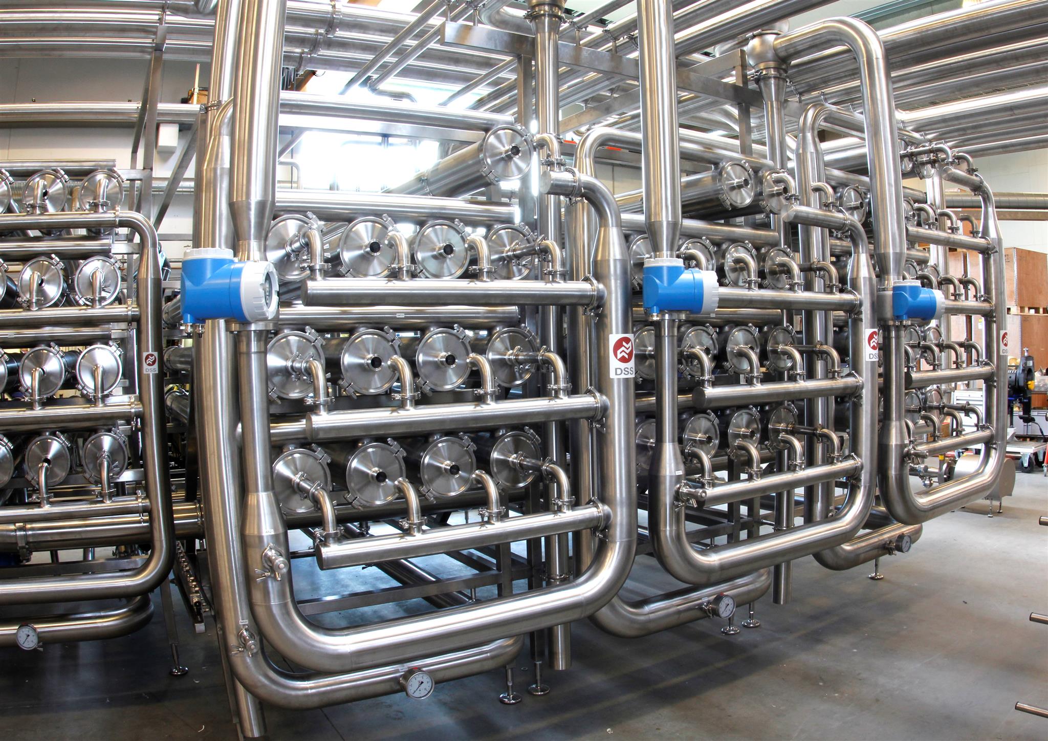 Stainless pipework and valves in a membrane filtration assembly