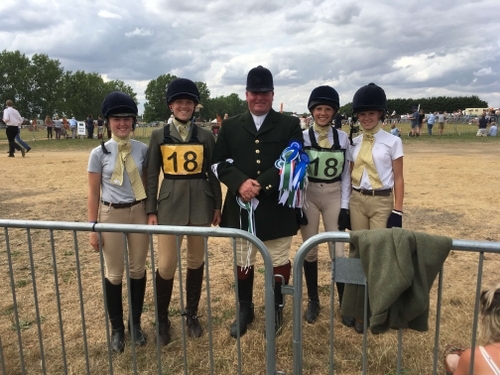 Hunt relay team with staff