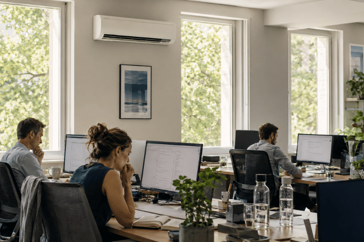 Air-Q's air quality blog on the effects of poor air on health, performance and productivity. Air conditioners can be a great relief in the summer, but they can also have a negative impact on your health. That’s why it’s important to measure indoor air quality with the air-Q