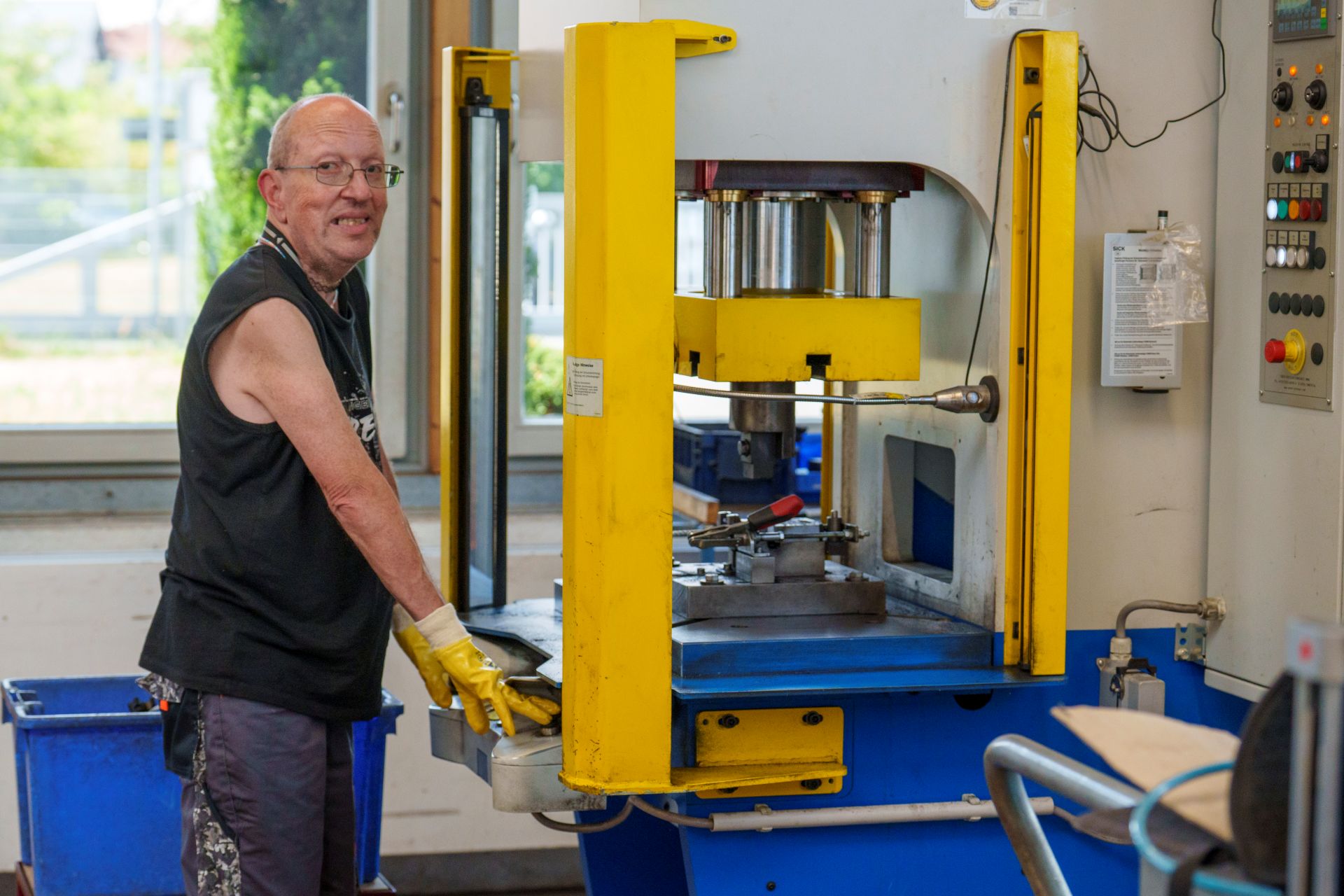 LHWS – Unsere Dienstleistungen: Metallbearbeitung