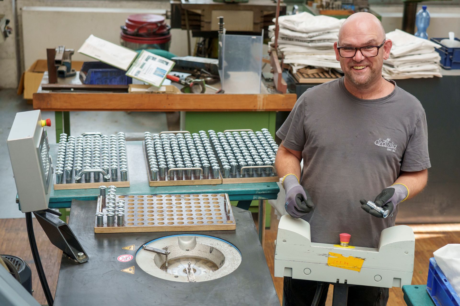 LHWS – Unsere Dienstleistungen: Metallbearbeitung