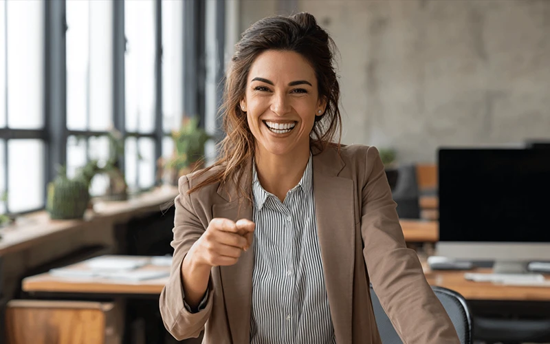 Image with a woman smiling