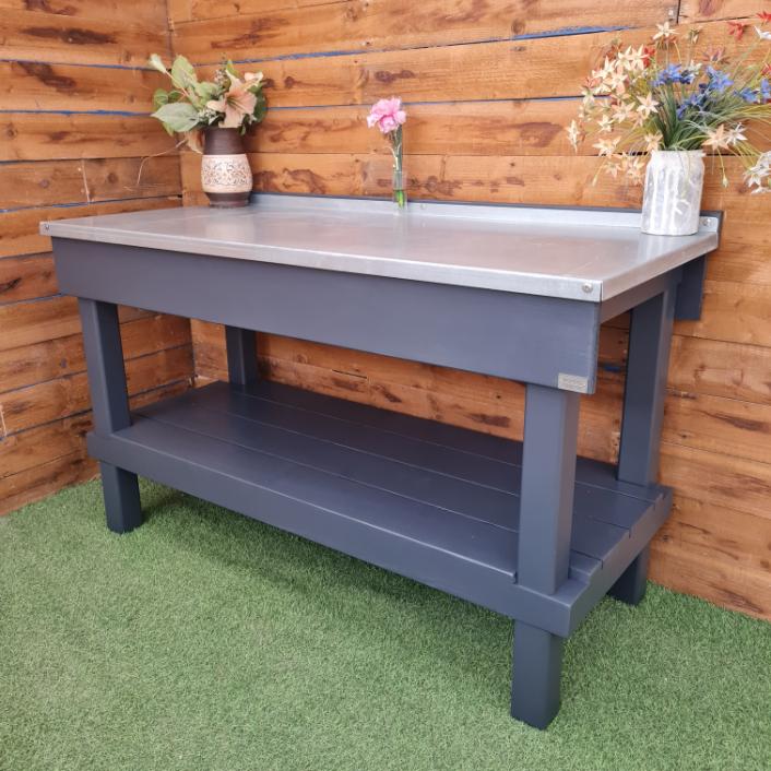 BBQ & Pizza Oven Table