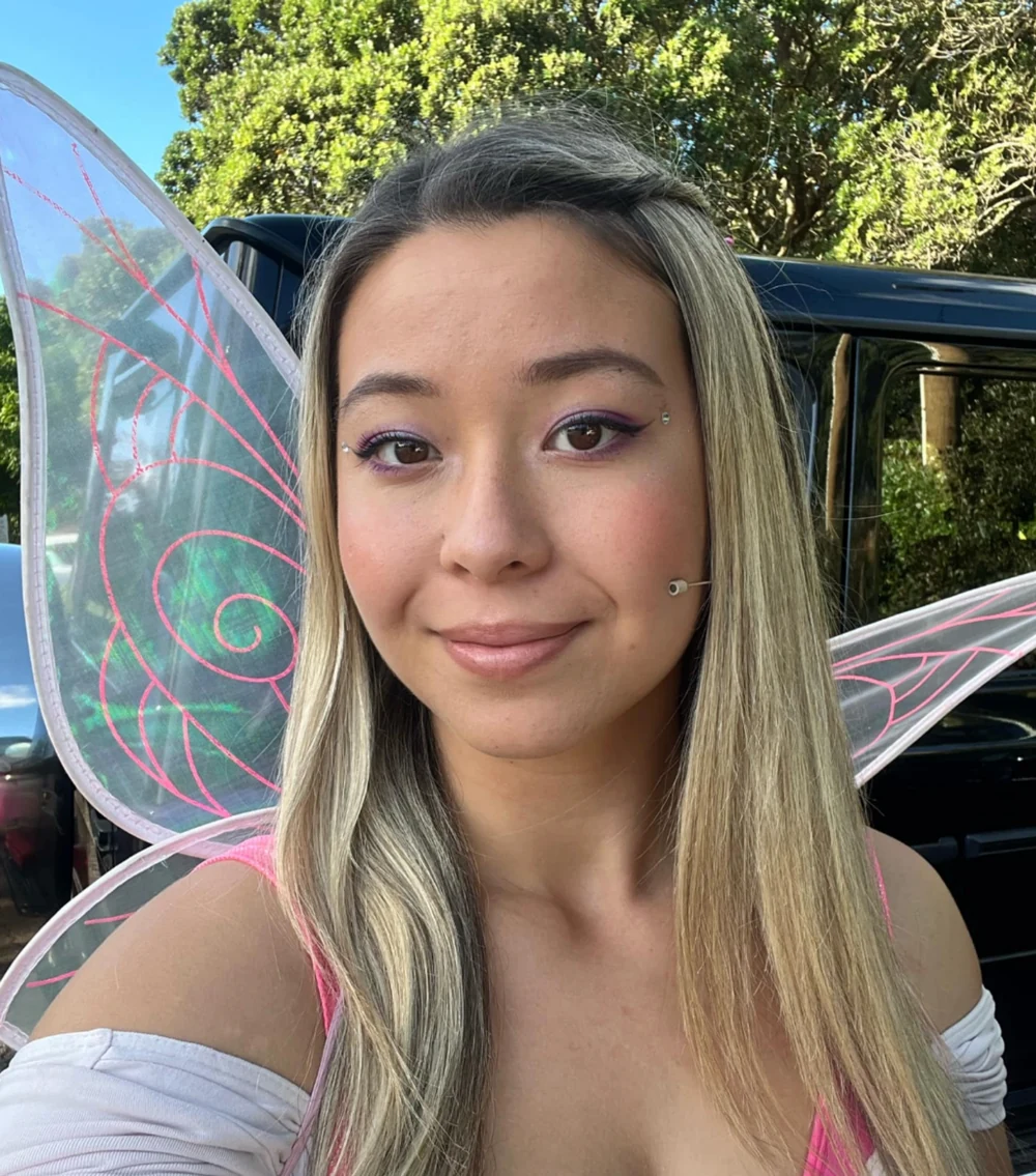 Kids party fairy Auckland in sparkling costume