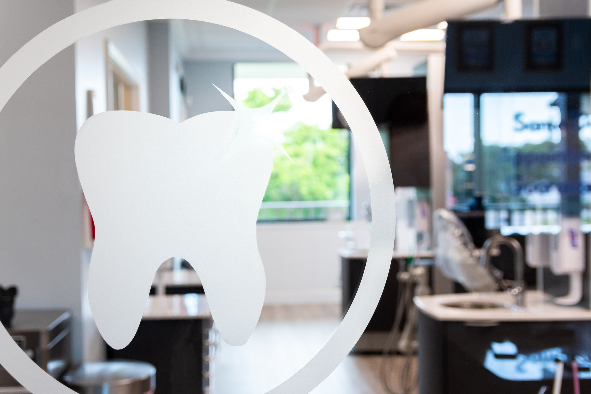 what marco island dentist can help me?