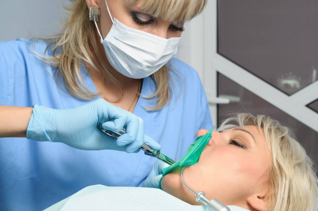 who offers the best tooth extraction marco island?