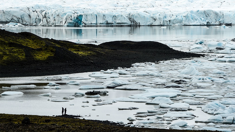 Iceland glacier guides, tourism and climate change