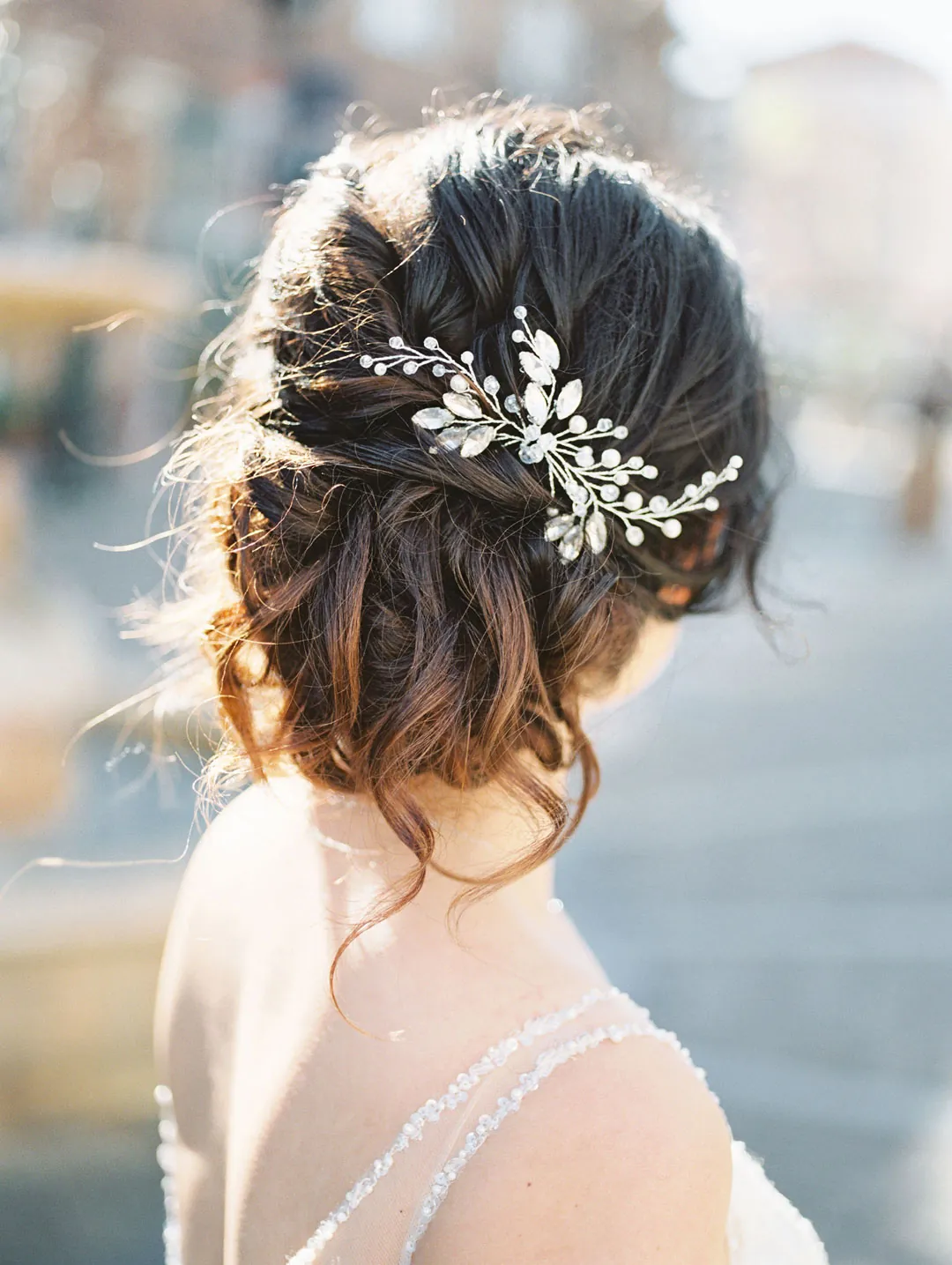 Decorative hairpiece in the bride's updo