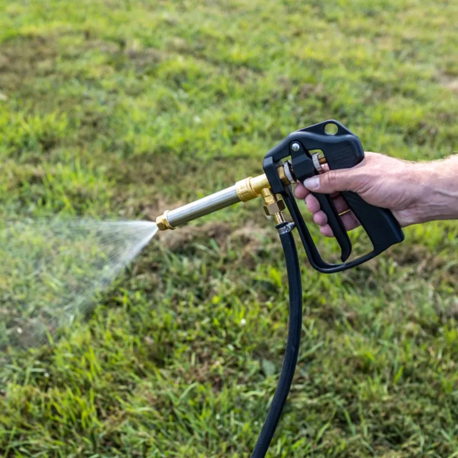 UTV sprayer adjustable spray gun