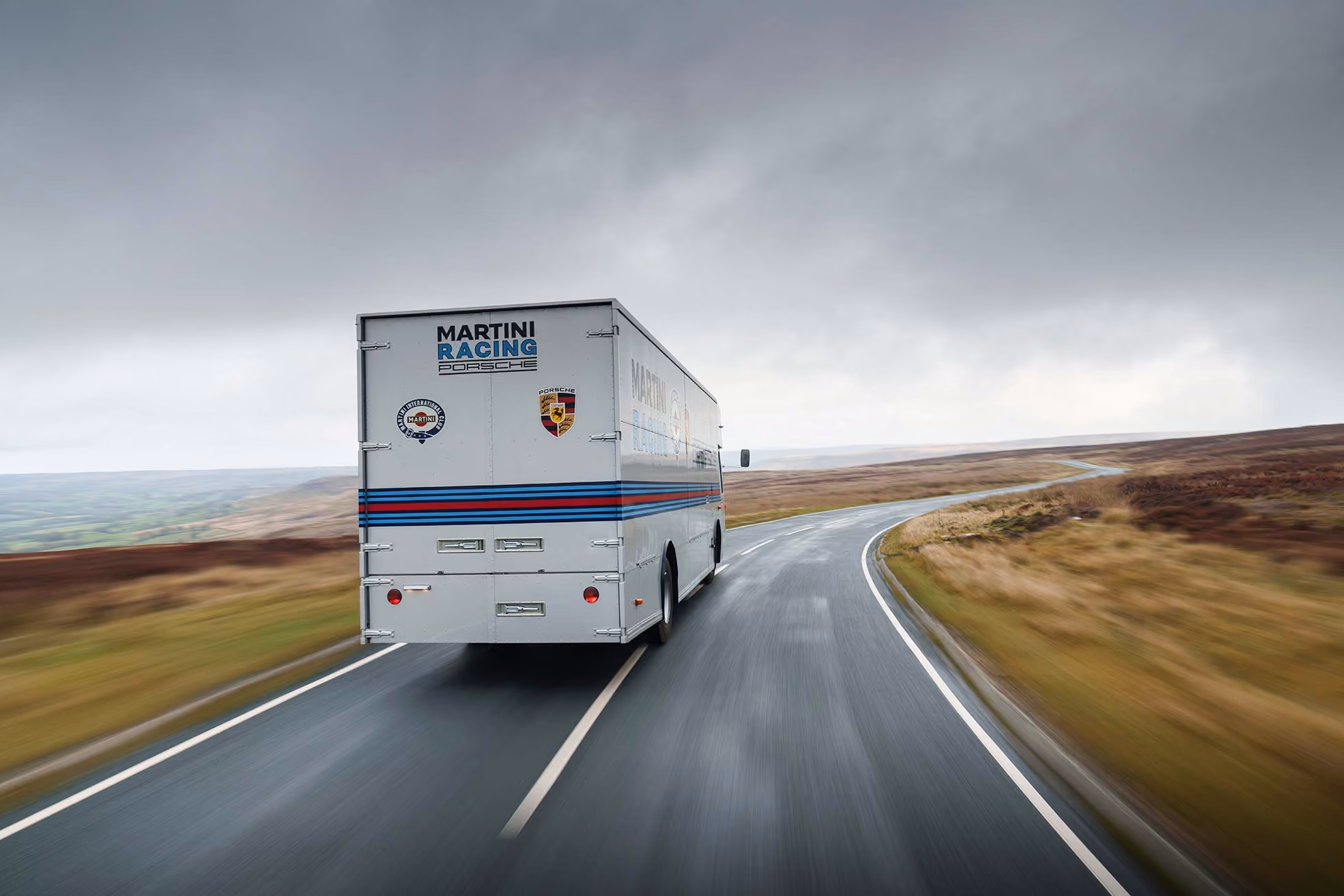 For Sale 1975 Mercedes-Benz O317 Porsche Renntransporter 03