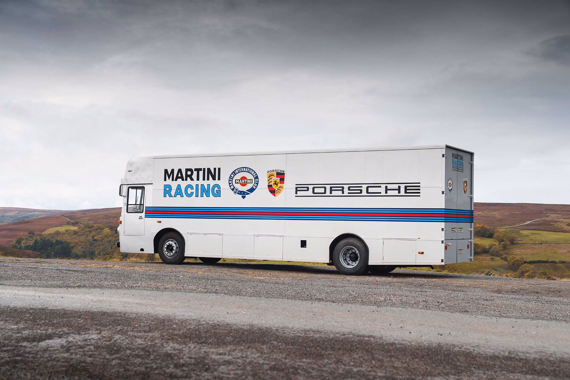 For Sale 1975 Mercedes-Benz O317 Porsche Renntransporter 07