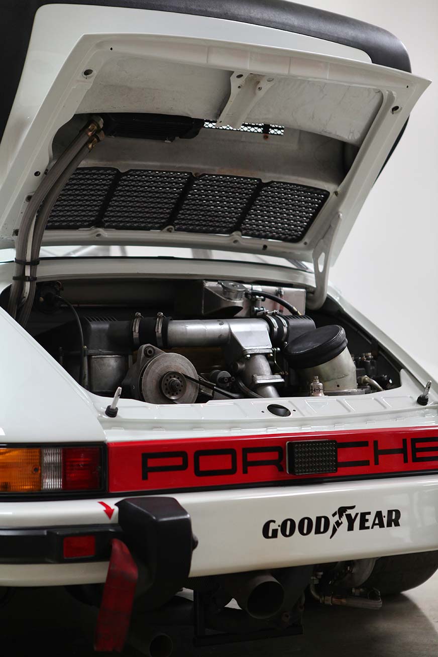 For Sale 1975 Mercedes-Benz O317 Porsche Renntransporter 01
