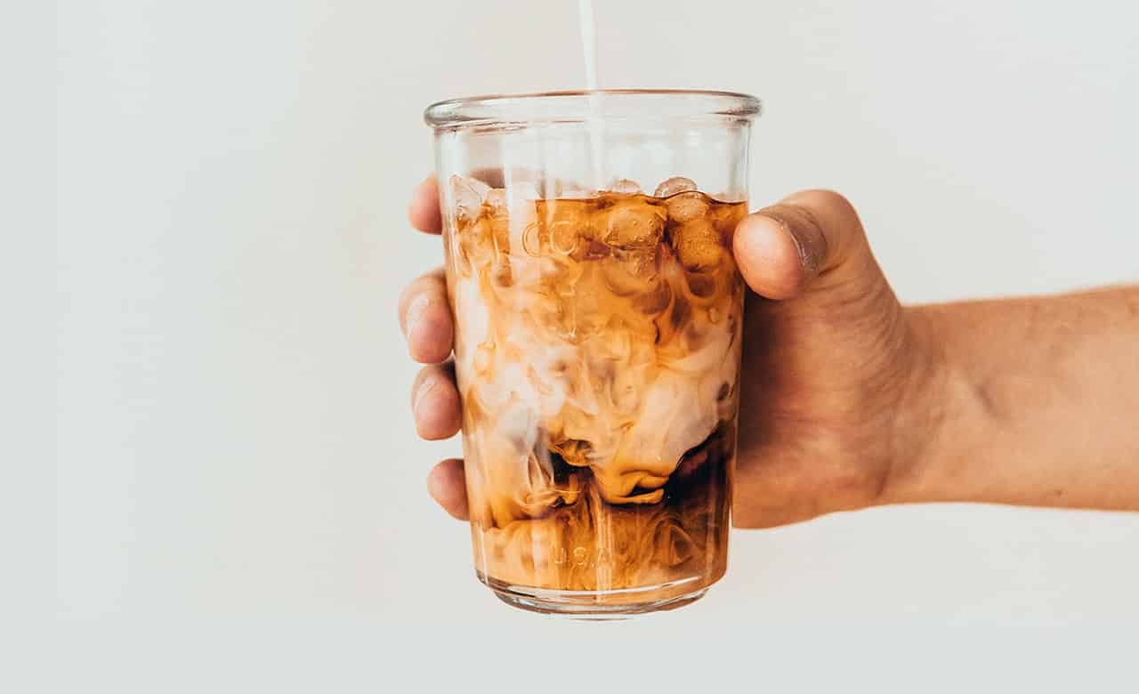 Blended learning is ideal if your organization is familiar with classroom learning but is also considering using e-learning. We discuss 4 inspiring examples!