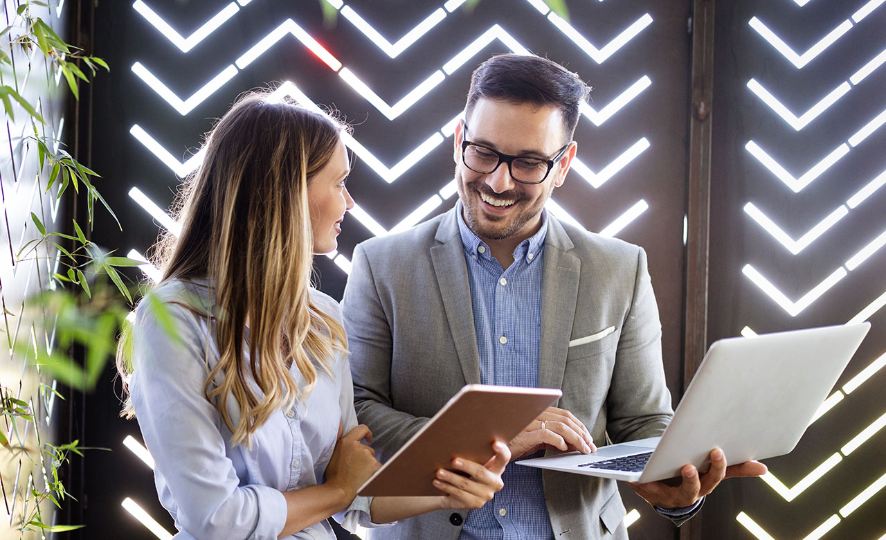 Learn how e-learning helps nonprofits grow, connect volunteers, share knowledge and generate extra income in a flexible and scalable way.