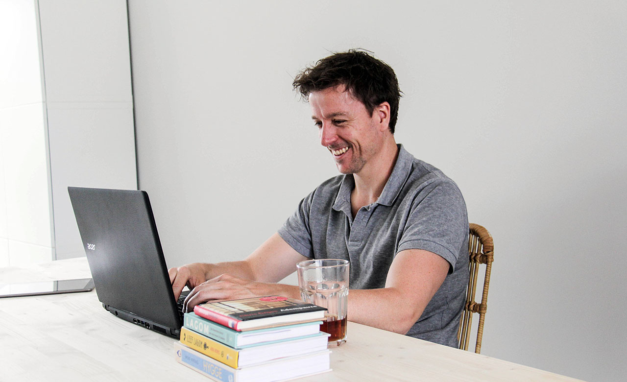 We all suffer from stress sometimes. Koert Hendriks wrote an e-learning about it, which helps you deal with stress better.