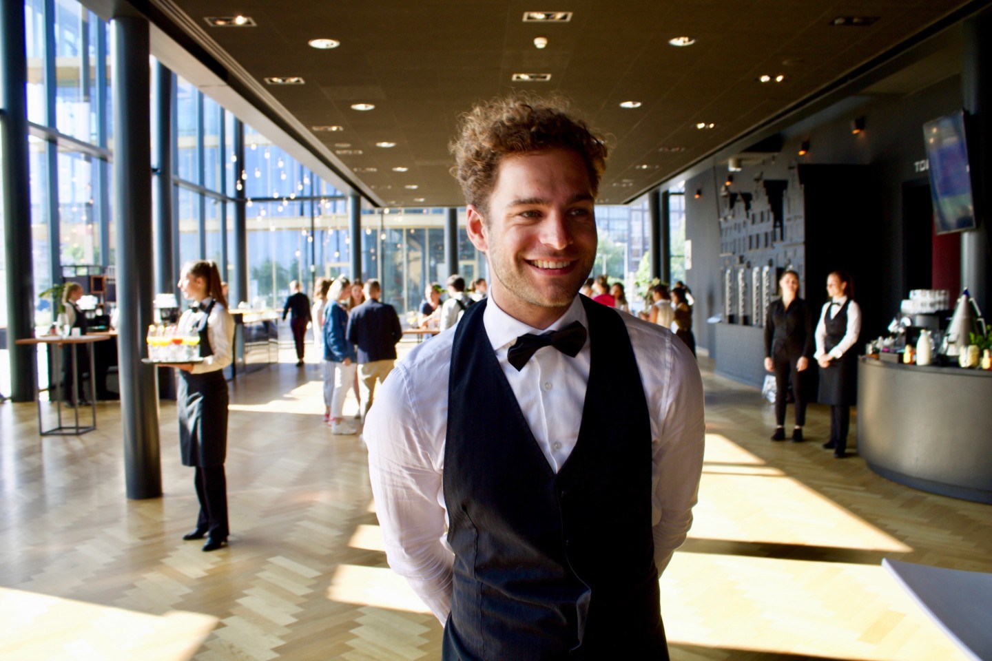 How do you hire temporary workers efficiently, especially when they are already very busy? Right, with e-learning! Read how to do this in this blog.