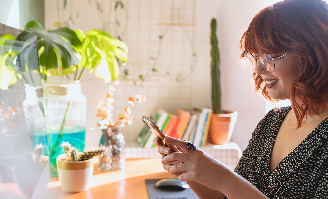 Technological developments in education are happening at a rapid pace. More and more often, the mobile phone and social media are becoming part of the lesson. With these tips, you can make future-proof lessons!