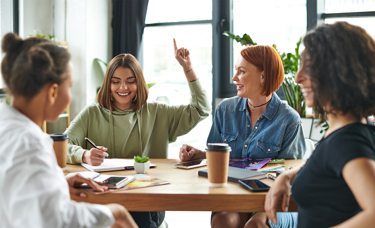 How do you ensure that your company can not only grow, but also continue to thrive? We have helpful HR tips for every small employer.