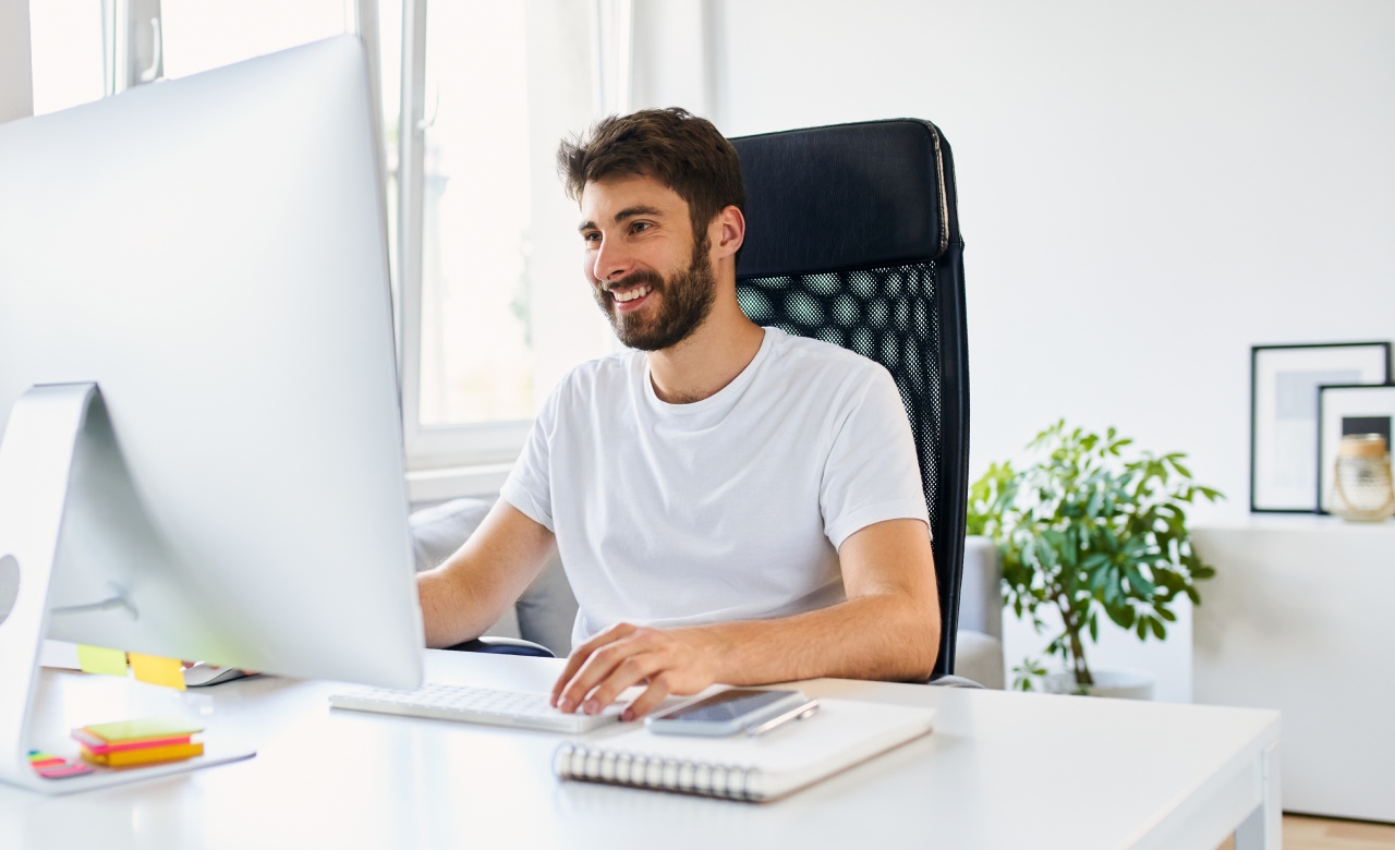 Learn why e-learning is the smart choice for HR and educators. Learn how to implement it successfully and create a learning culture.