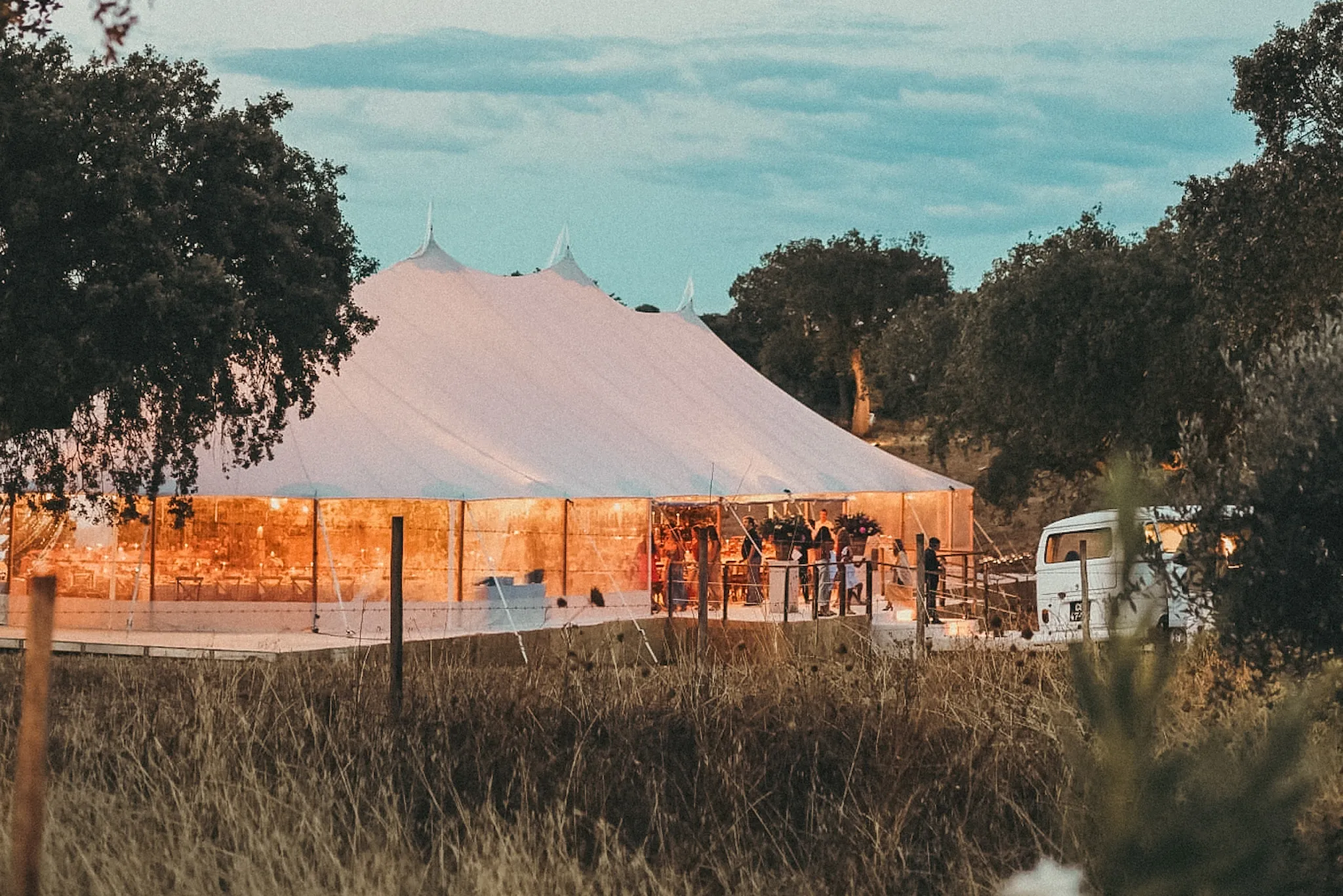 Tenda Bolina no casamento do ator Tiago Teotónio Pereira e da Rita Patrocínio