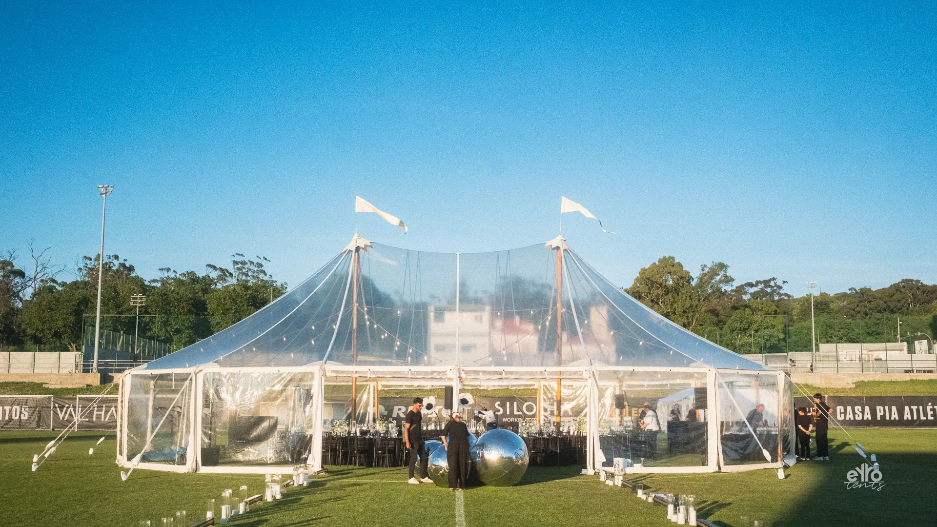 Celebração com tenda Ar Livre