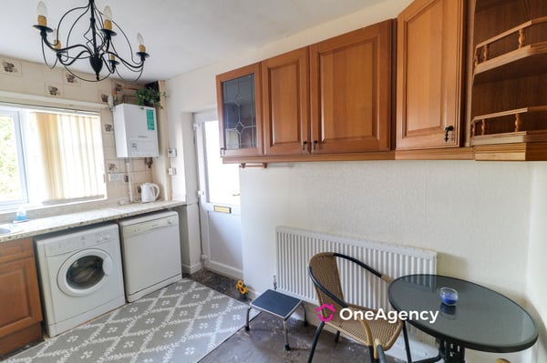 Yarnfield Close, Meir, Stoke-on-Trent, Staffordshire ST3 6RR