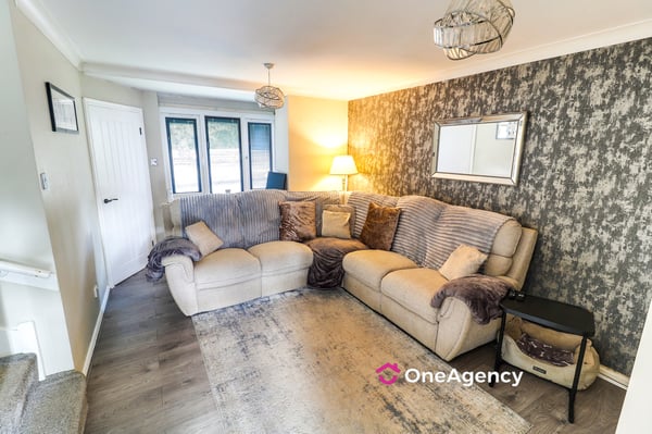 Leek New Road, Sneyd Green, Stoke-on-Trent, Staffordshire ST1 6XH