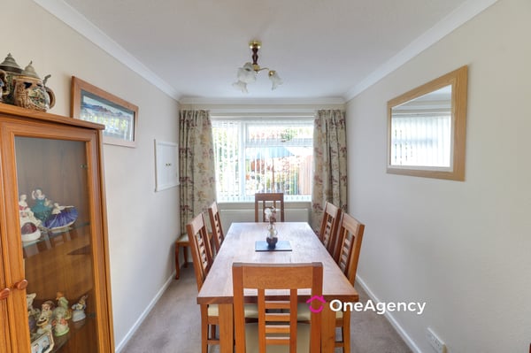 Beechwood Close, Blythe Bridge, Stoke-on-Trent, Staffordshire ST11 9RH