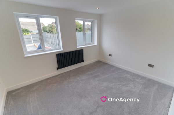 Maple Crescent, Blythe Bridge, Stoke-on-Trent, Staffordshire ST11 9NL