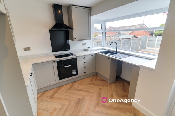 Maple Crescent, Blythe Bridge, Stoke-on-Trent, Staffordshire ST11 9NL