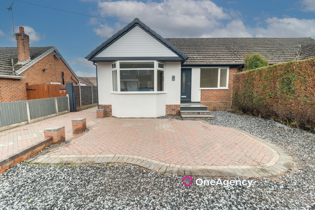 Maple Crescent, Blythe Bridge, Stoke-on-Trent, Staffordshire ST11 9NL