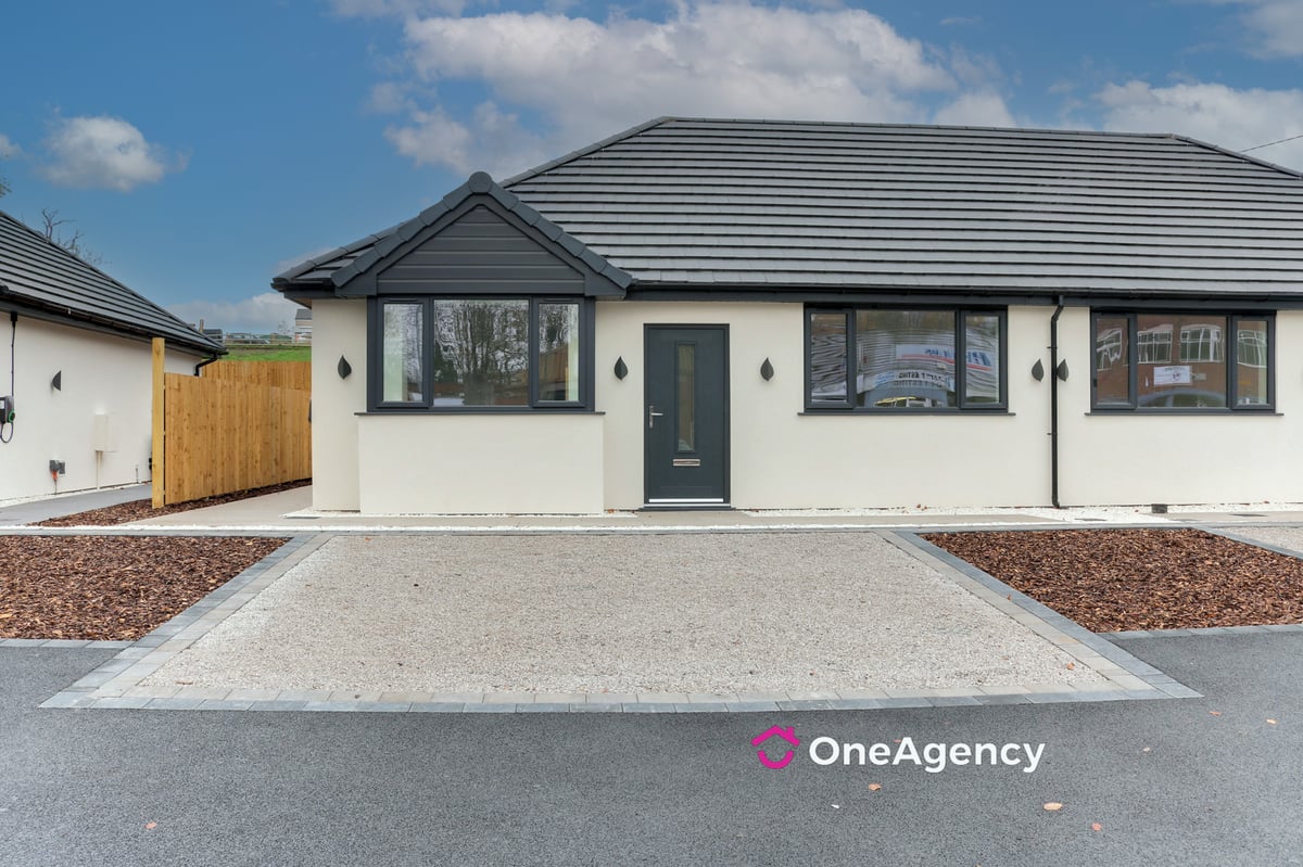 Liverpool Road East, Church Lawton, Stoke-on-Trent, Staffordshire ST7 3AD