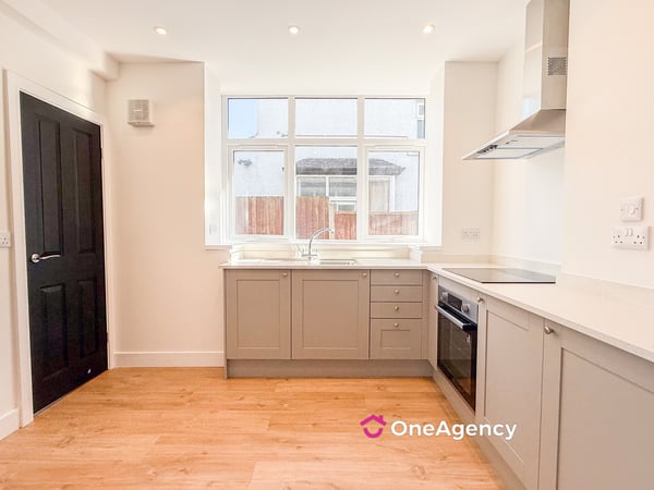 Hassam Parade, Wolstanton, Newcastle-under-Lyme, Staffordshire ST5 9DP