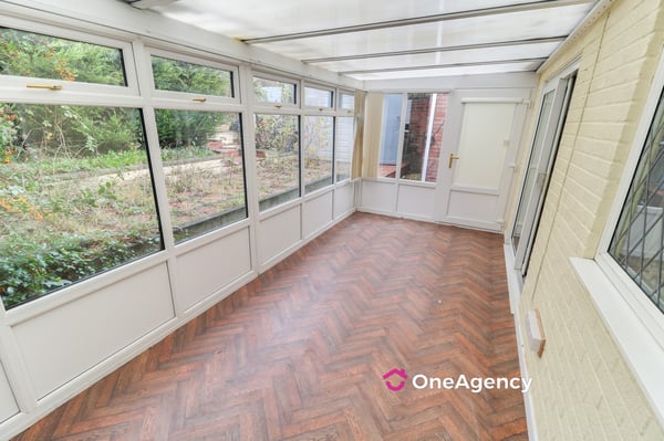 June Road, Fenpark, Stoke-on-Trent, Staffordshire ST4 3RL