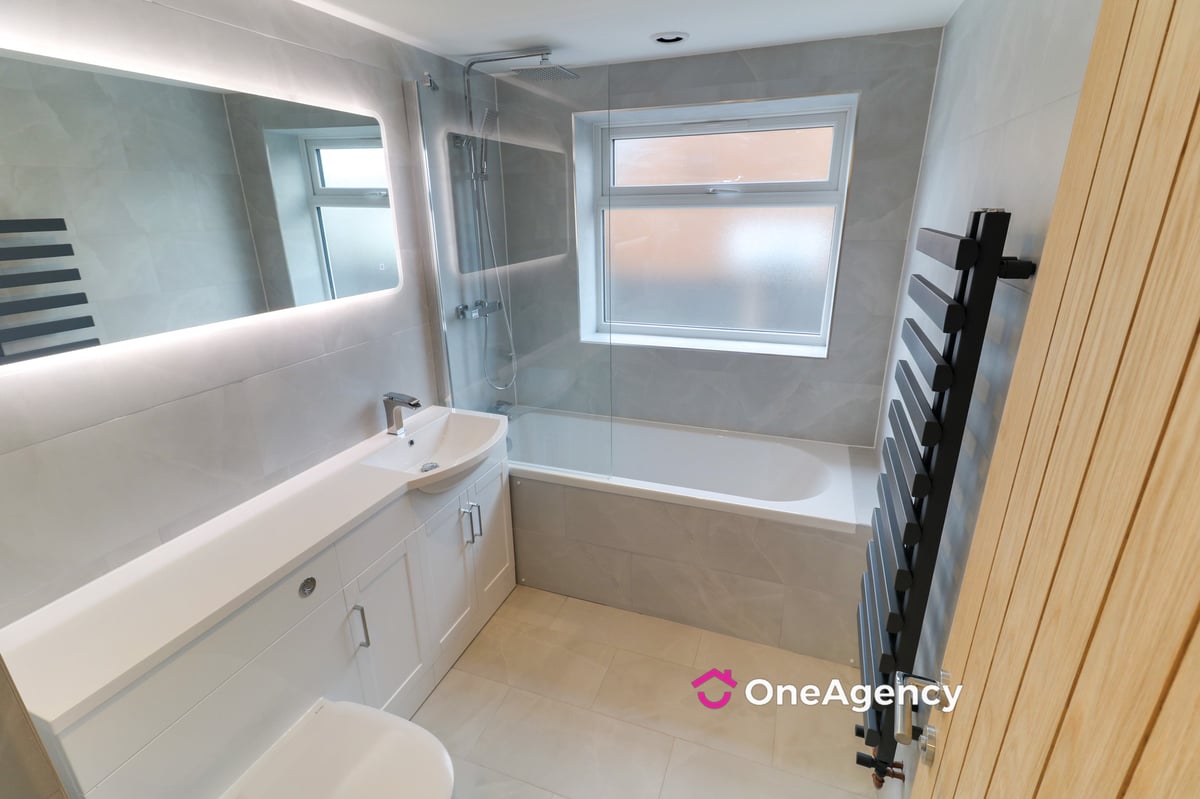 Maple Crescent, Blythe Bridge, Stoke-on-Trent, Staffordshire ST11 9NL