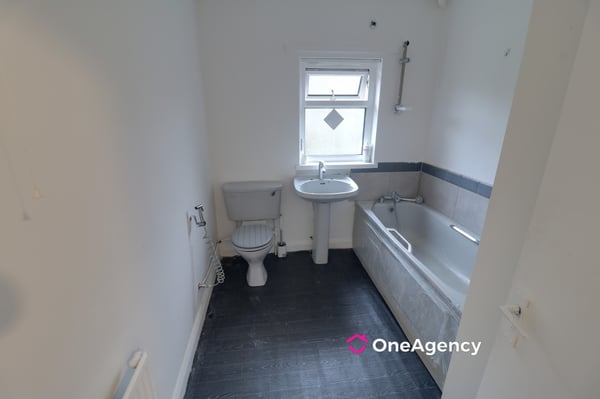 Birchfield Road, Abbey Hulton, Stoke-on-Trent, Staffordshire ST2 8HA