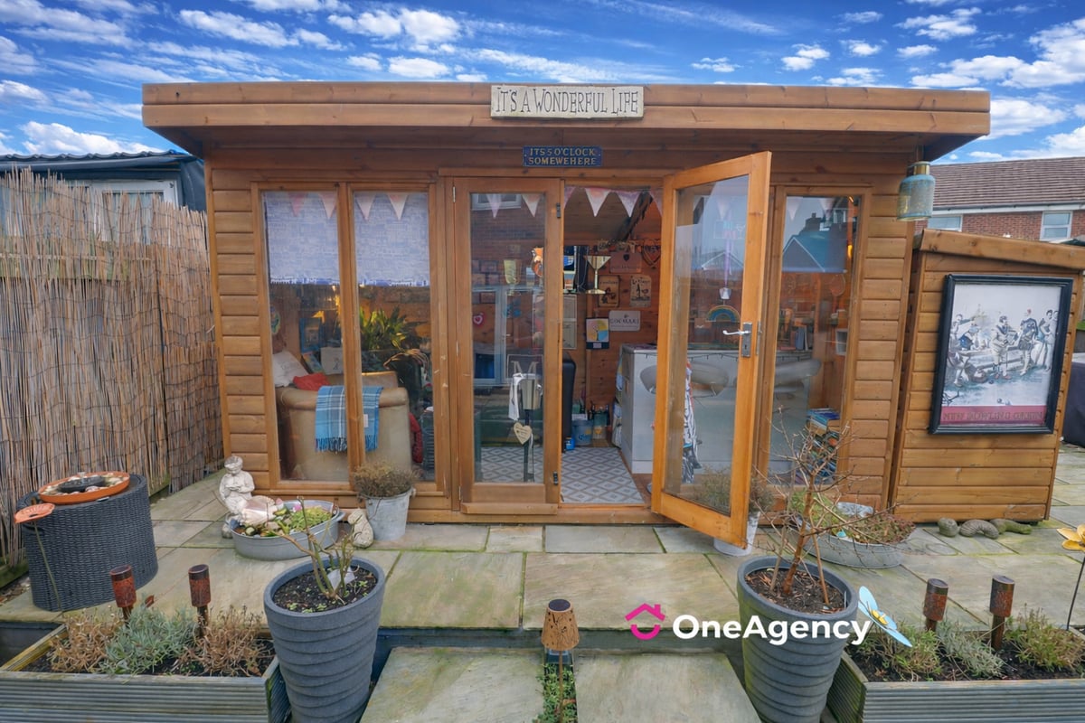 Scholars Way, Werrington, Stoke-on-Trent, Staffordshire ST9 0FB