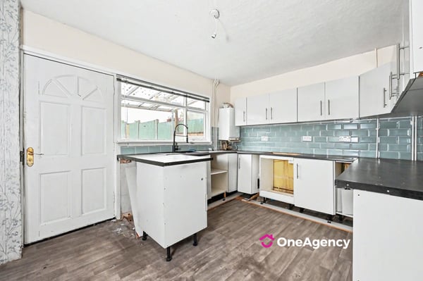 Tiverton Road, Bucknall, Stoke-on-Trent, Staffordshire ST2 0AZ
