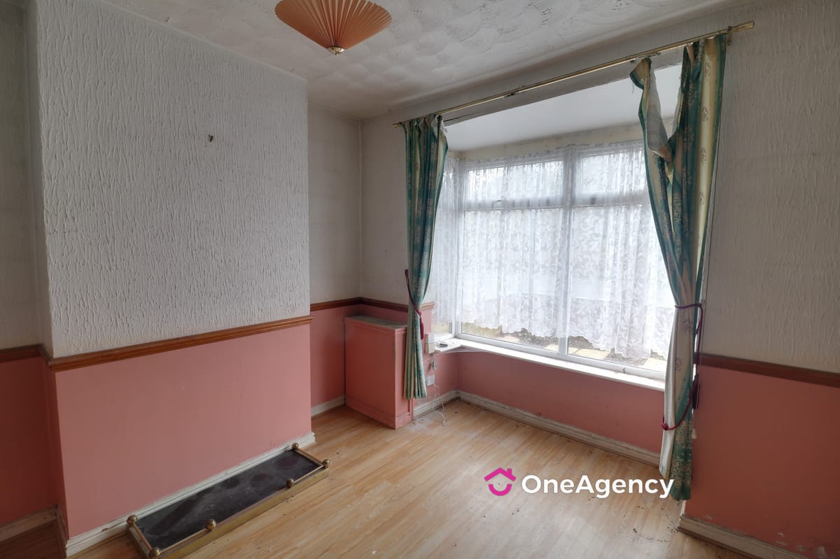 North West Terrace, Smallthorne, Stoke-on-Trent, Staffordshire ST6 1JS