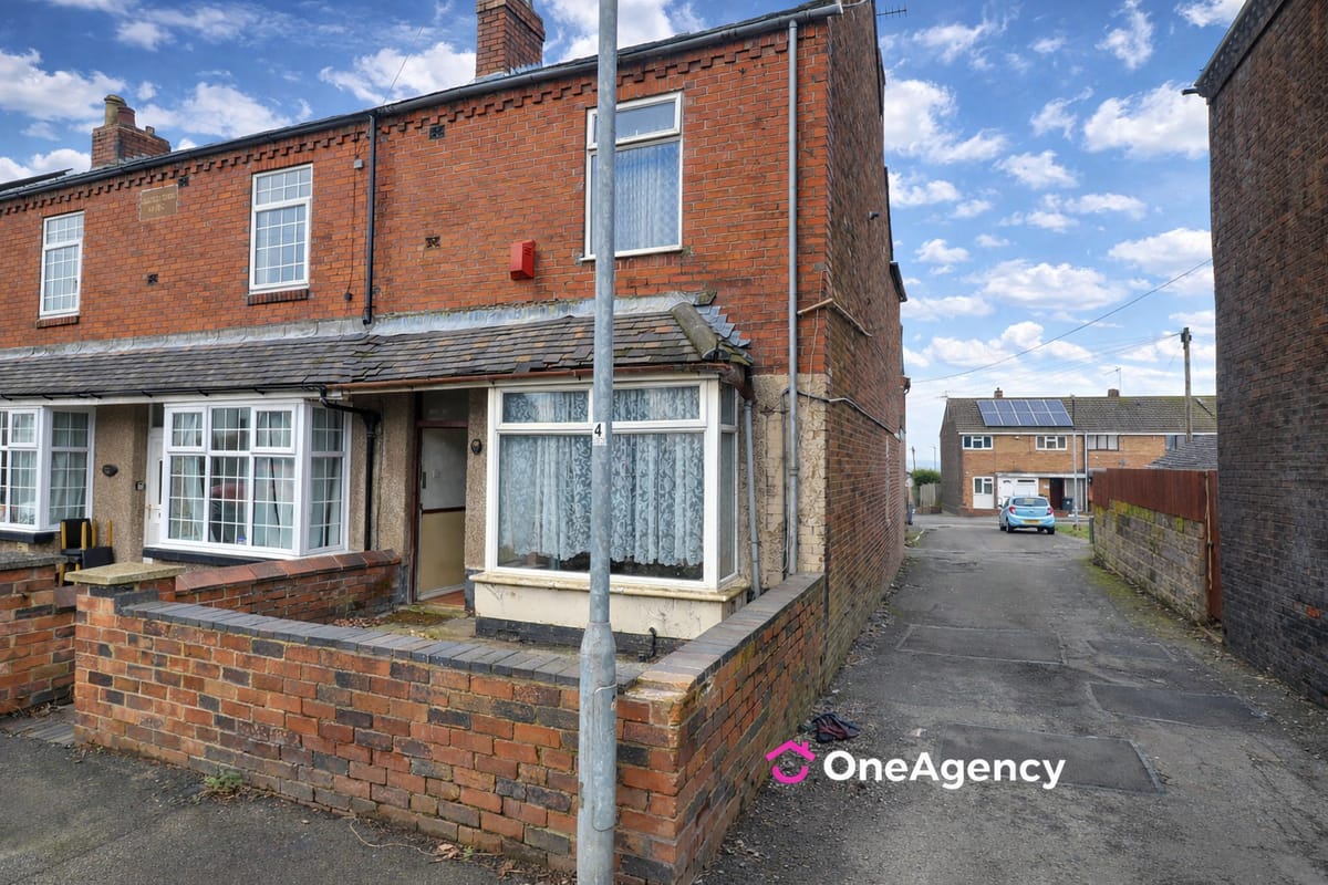 North West Terrace, Smallthorne, Stoke-on-Trent, Staffordshire ST6 1JS