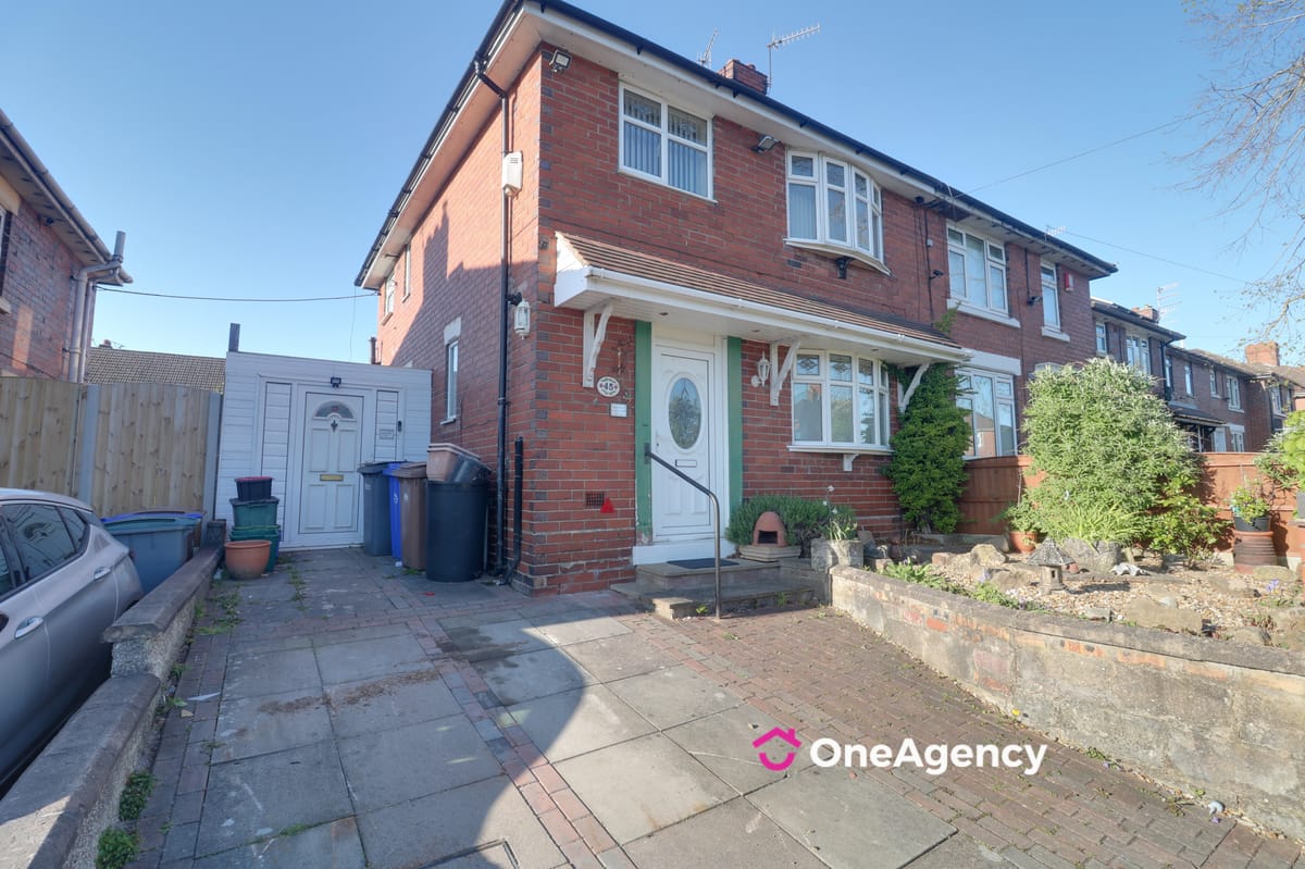 Corneville Road, Bucknall, Stoke-on-Trent, Staffordshire ST2 9HE