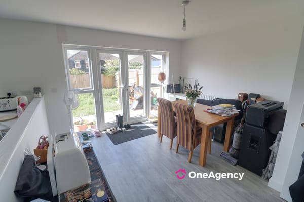 Spindlestone Close, Werrngton, Stoke-on-Trent ST9 0FG