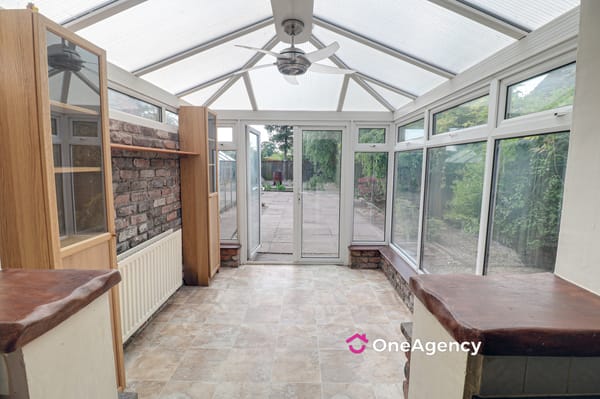 Warmingham Road, Warmingham, Crewe, Cheshire CW1 4PQ
